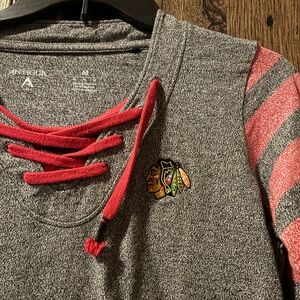 Antigua Chicago Blackhawks medium long-sleeve in red and gray heather